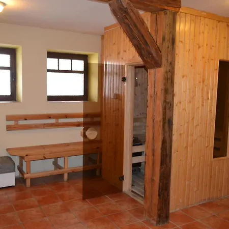 ベッド・アンド・ブレックファスト Na Skrocie 3*