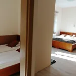 Bed & Breakfast Na Skrocie