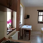 Na Skrocie Bed & Breakfast