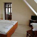 Na Skrocie Bed & Breakfast 3*