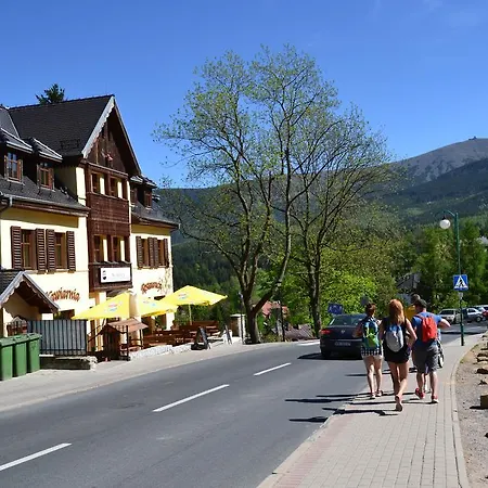 Na Skrocie Bed & Breakfast