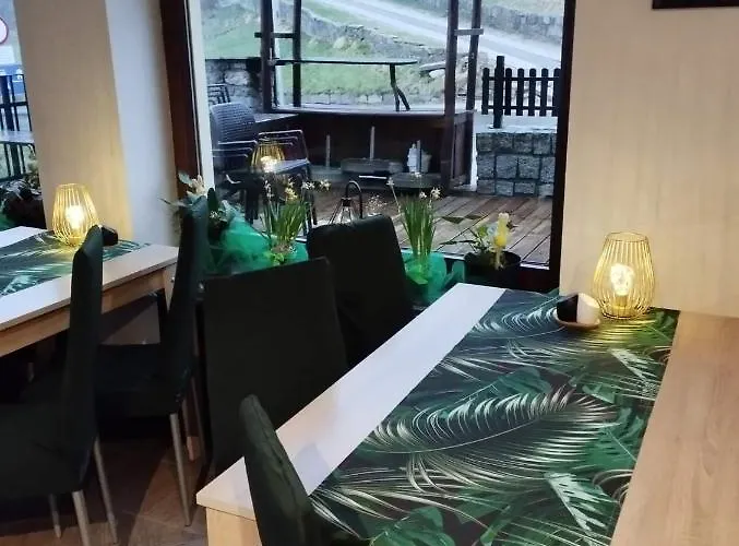 Na Skrocie Nocleg ze śniadaniem 3*